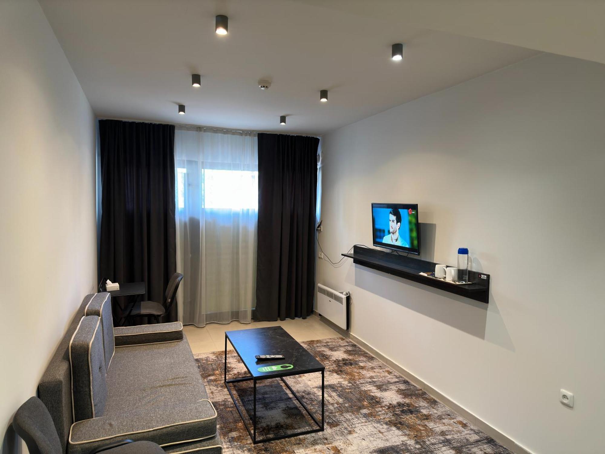 Rest Apartments By Nava Hotel エレバン エクステリア 写真