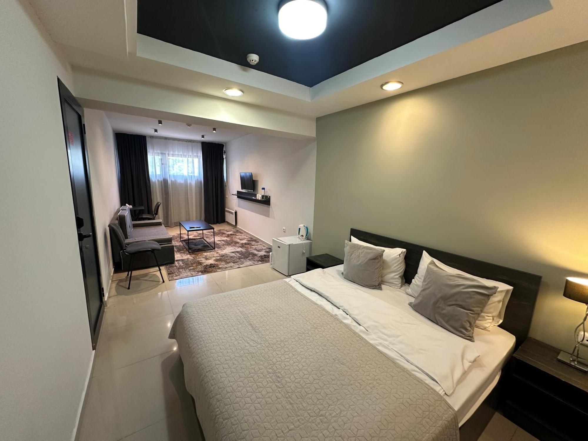 Rest Apartments By Nava Hotel エレバン エクステリア 写真